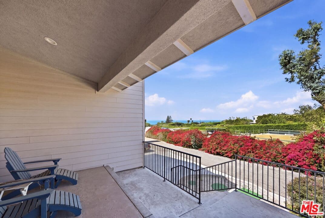 4 bd, 4 ba House in Malibu, CA — $15,000/mo — photo 2