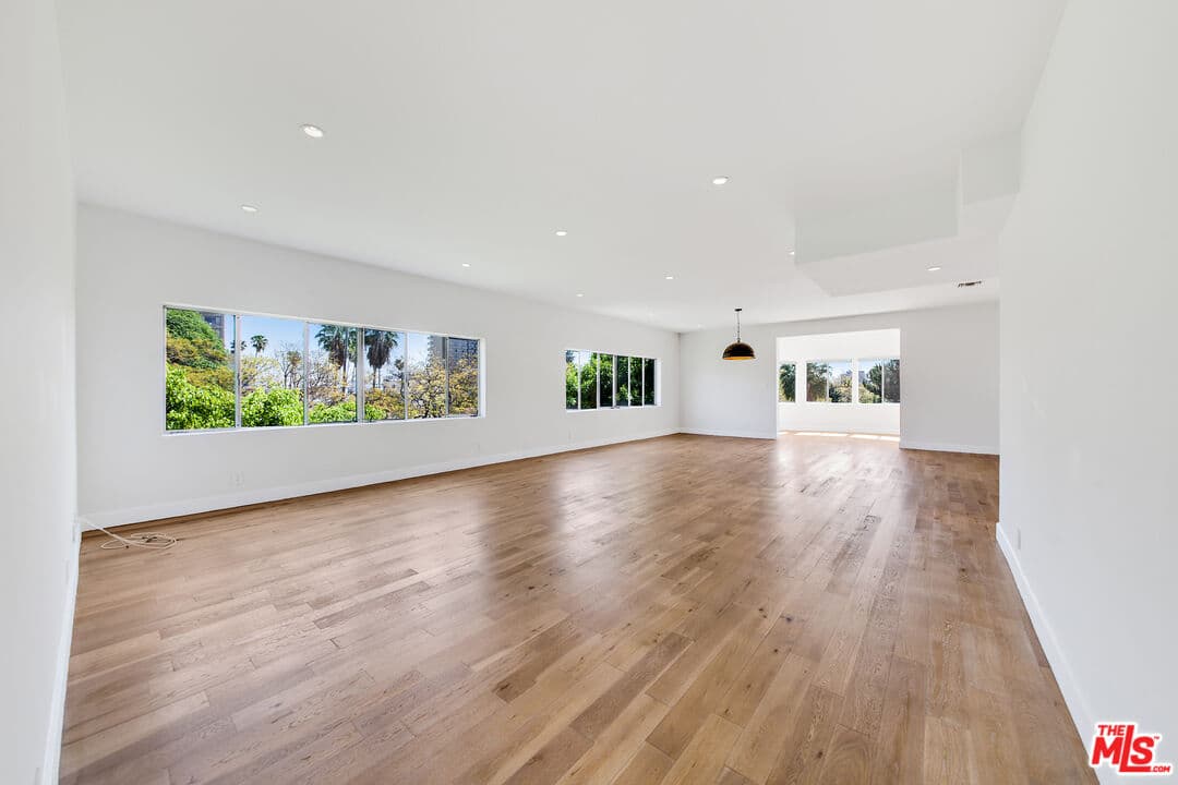 3 bd, 4 ba Apartment in Beverly Hills, CA — $7,450/mo — photo 1