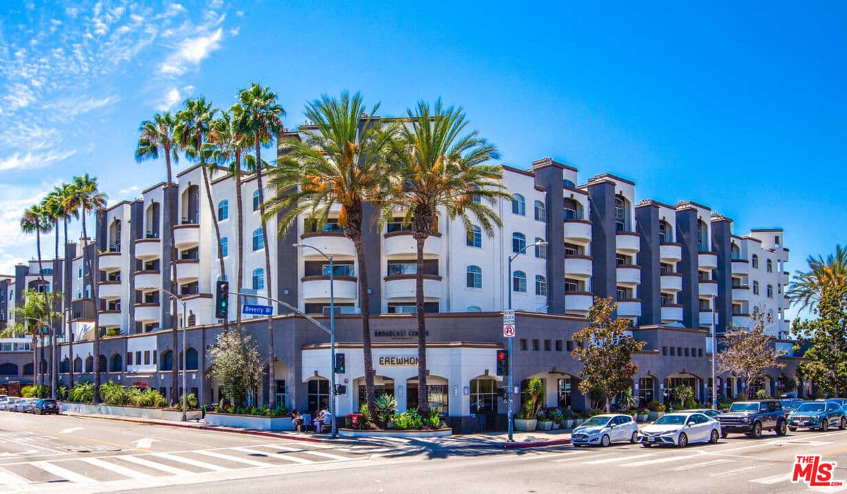 1 bd, 1 ba Condo in Los Angeles, CA — $3,835/mo — photo 1