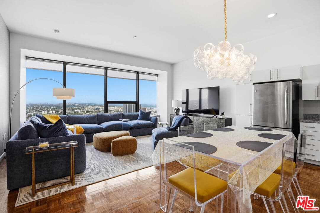 1 bd, 1 ba Condo in Los Angeles, CA — $3,500/mo — photo 2