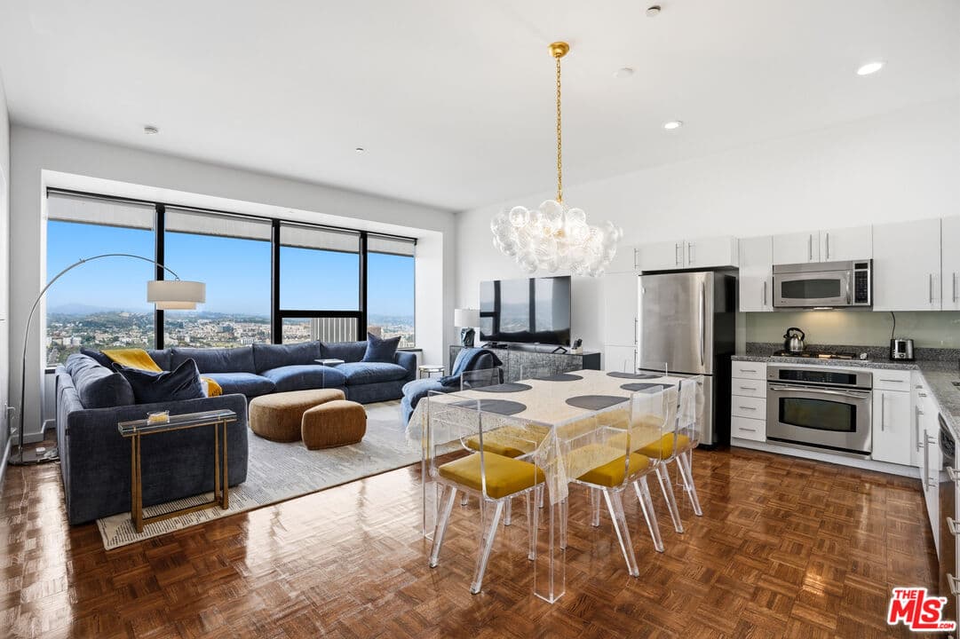 1 bd, 1 ba Condo in Los Angeles, CA — $3,500/mo — photo 1