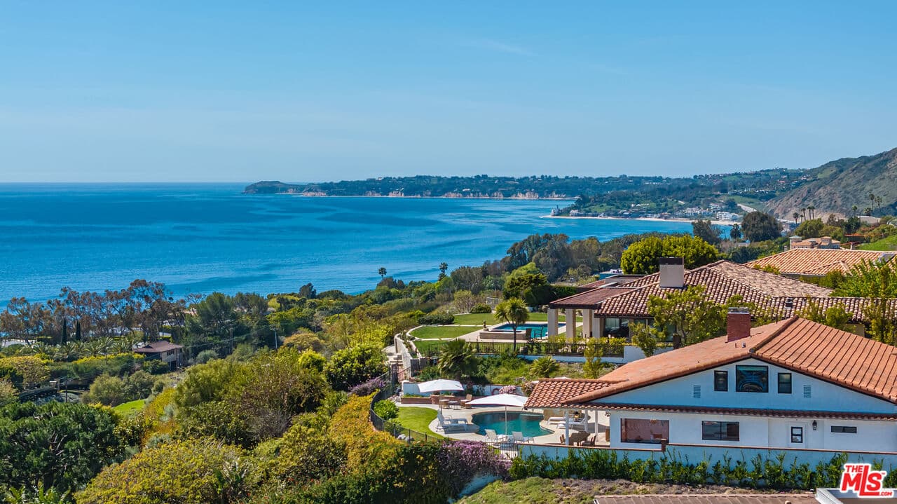 4 bd, 5 ba House in Malibu, CA — $25,000/mo — photo 1