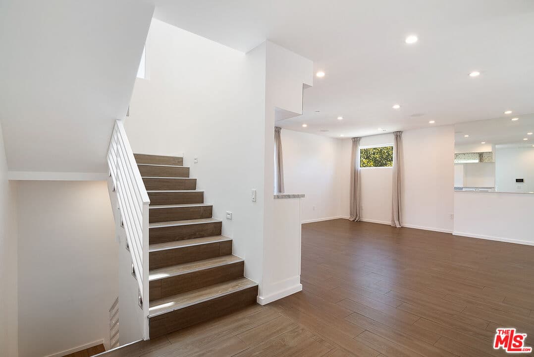5 bd, 5 ba Townhouse in Los Angeles, CA — $7,995/mo — photo 2