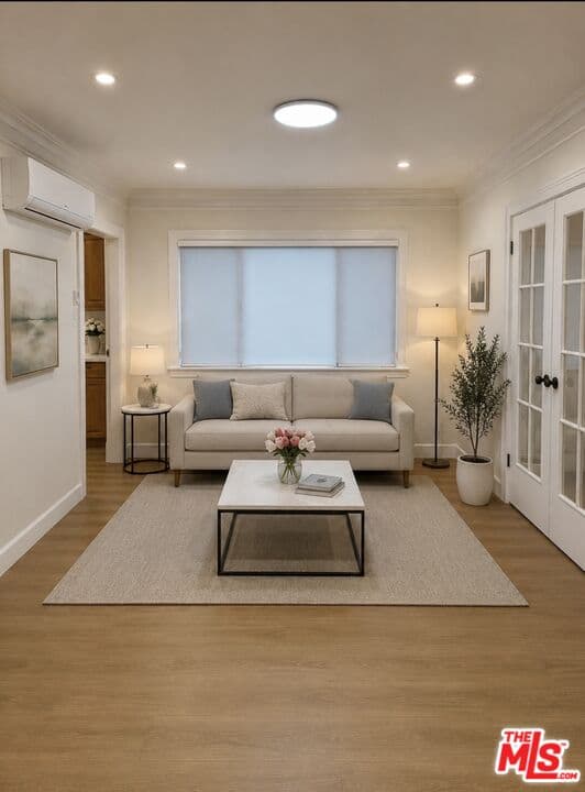 2 bd, 2 ba Townhouse in Los Angeles, CA — $3,200/mo — photo 2