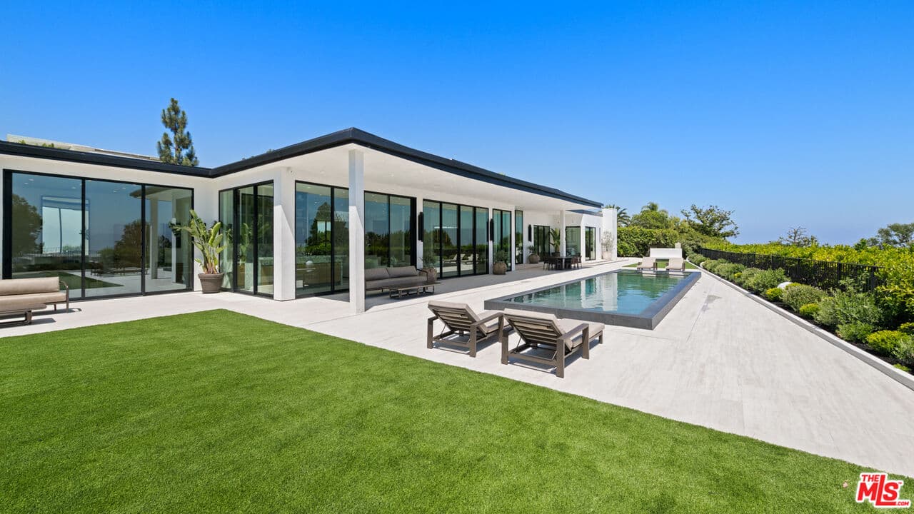 6 bd, 7 ba House in Beverly Hills, CA — $85,000/mo — photo 1