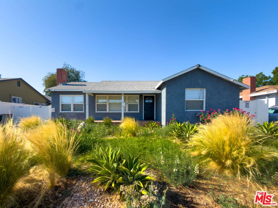 2BR House in Los Angeles β $3,100/mo