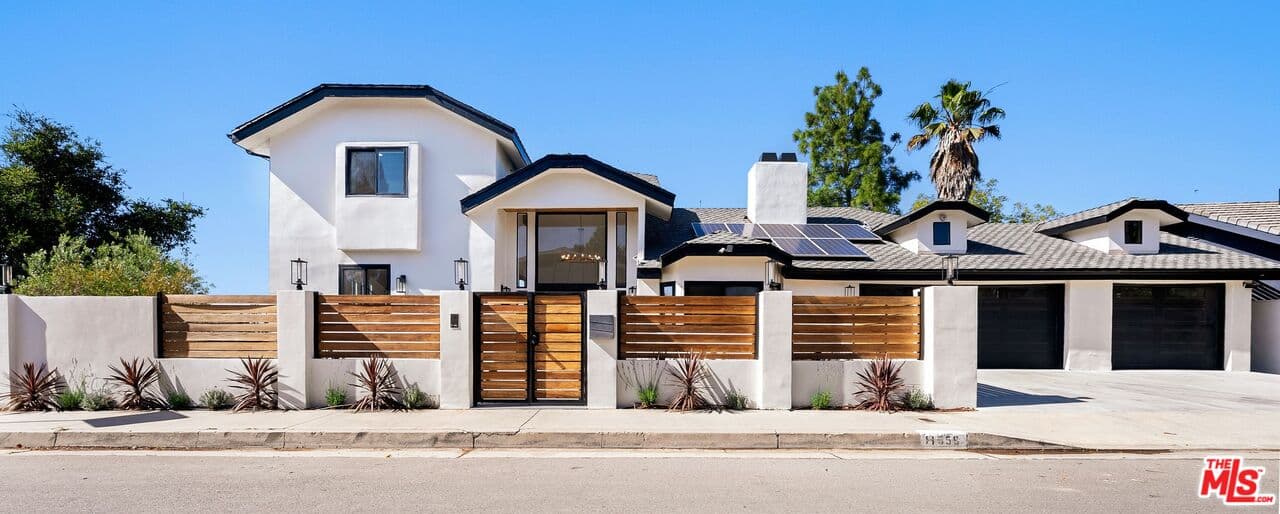 5 bd, 6 ba House in Studio City, CA — $16,950/mo — photo 2