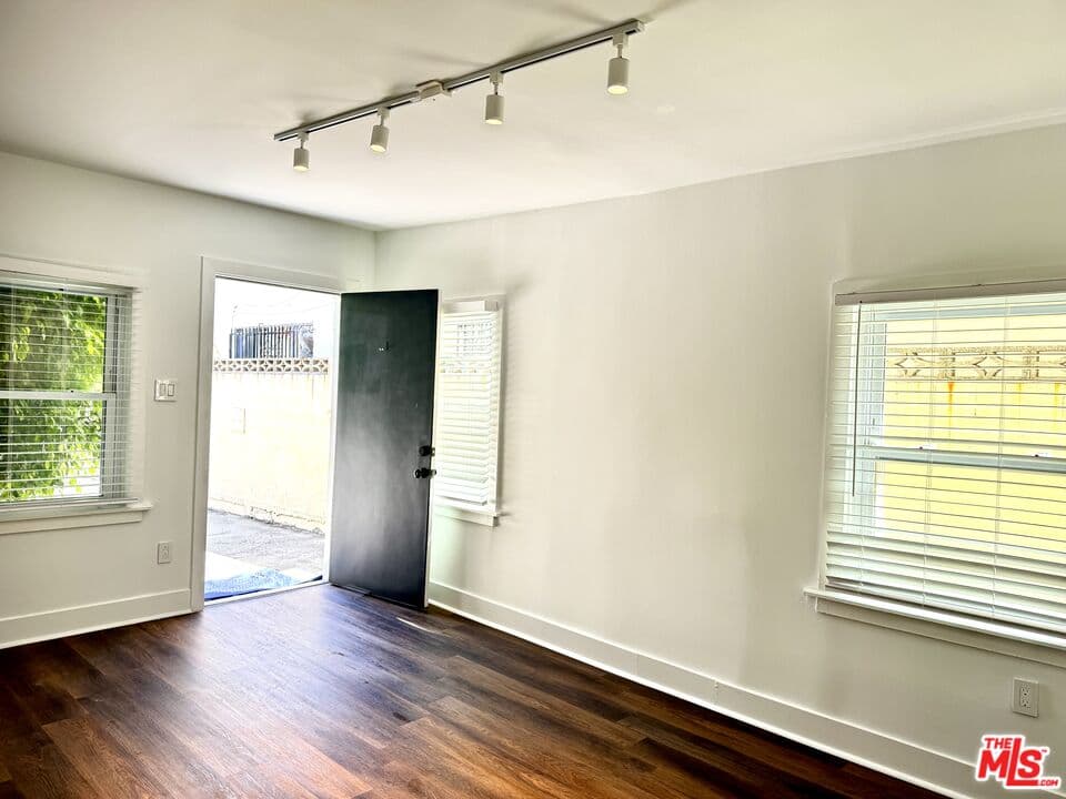 1 bd, 1 ba House in Los Angeles, CA — $1,999/mo — photo 1