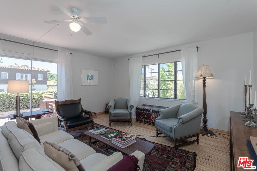 3 bd, 3 ba Condo in Los Angeles, CA — $5,750/mo — photo 2