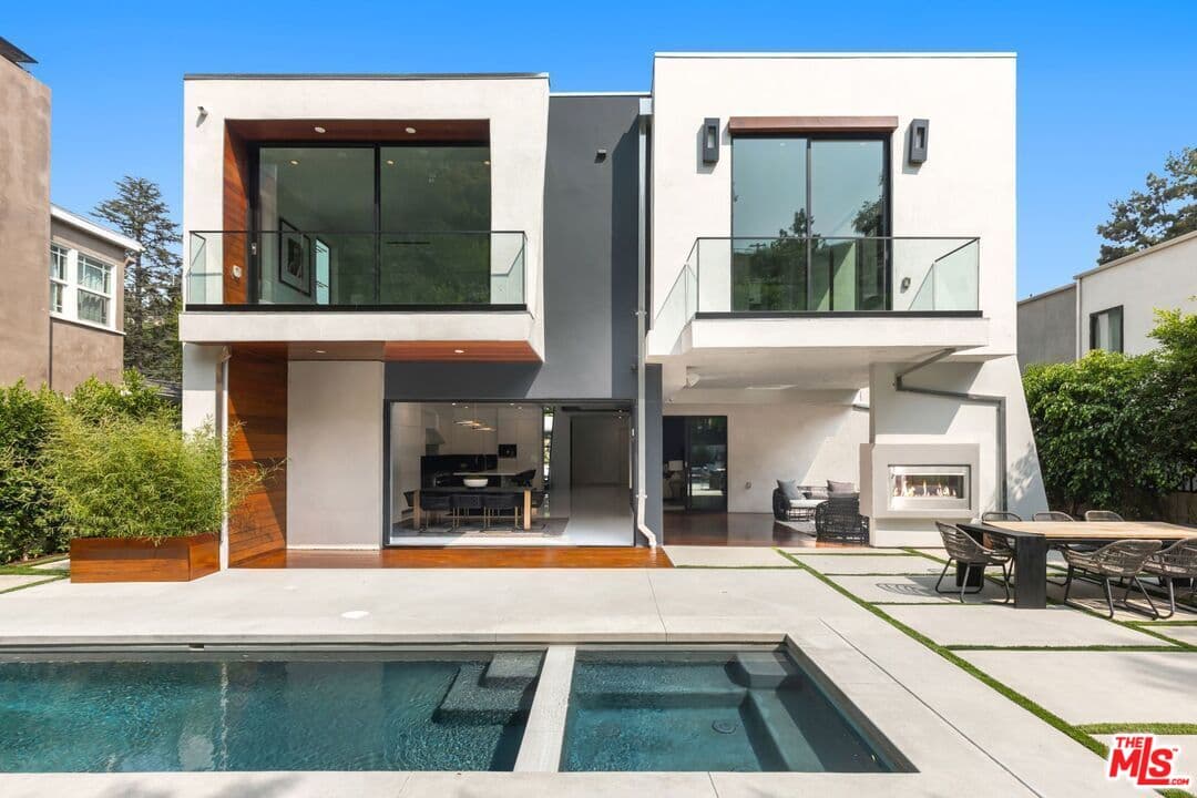5 bd, 6 ba House in Beverly Hills, CA — $26,500/mo — photo 1