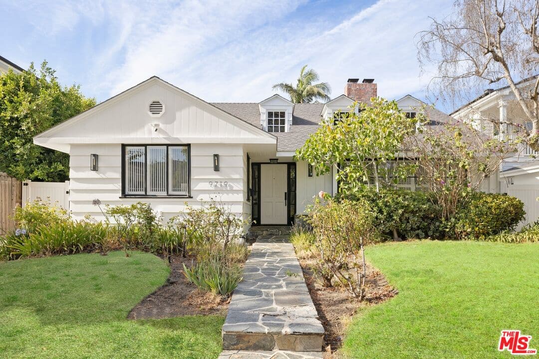 3 bd, 3 ba House in Los Angeles, CA — $11,995/mo — photo 1