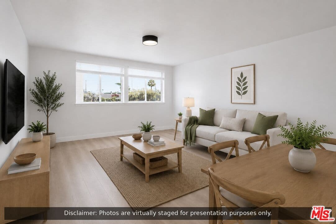 2 bd, 1 ba Townhouse in Los Angeles, CA — $2,395/mo — photo 2