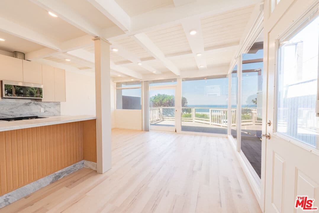 2 bd, 2 ba Townhouse in Malibu, CA — $8,500/mo — photo 1