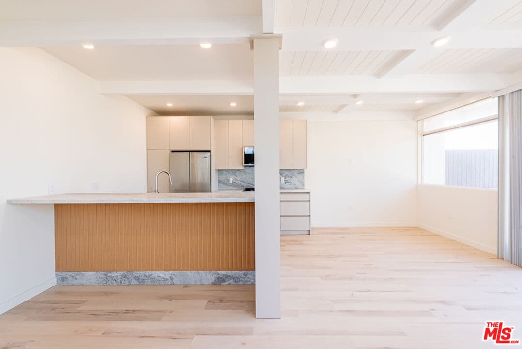 2 bd, 2 ba Townhouse in Malibu, CA — $8,500/mo — photo 2