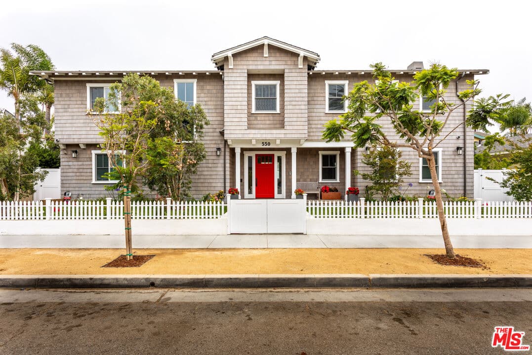 5 bd, 7 ba House in Venice, CA — $30,000/mo — photo 2