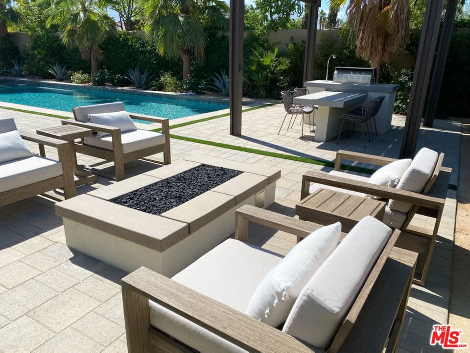 4 bd, 5 ba House in La Quinta, CA — $17,500/mo — photo 2