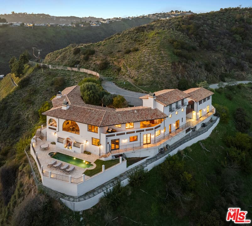 6 bd, 8 ba House in Los Angeles, CA — $50,000/mo — photo 1