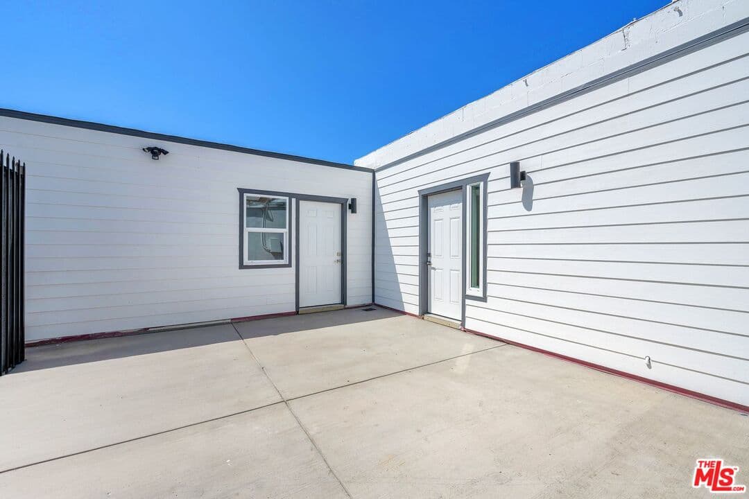 2 bd, 2 ba House in Playa Del Rey, CA — $4,500/mo — photo 2