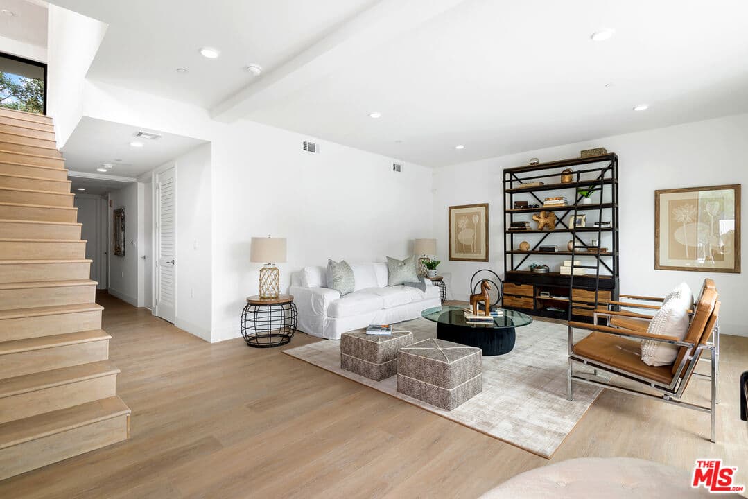 4 bd, 4 ba Condo in Los Angeles, CA — $15,000/mo — photo 2