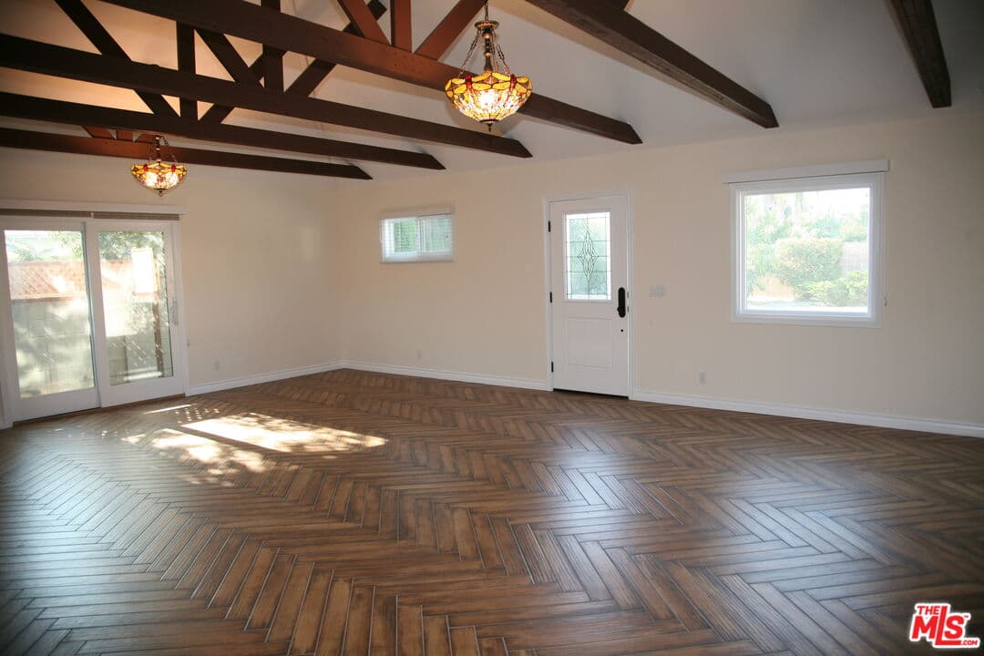 Studio, 1 ba House in Valley Glen, CA — $2,185/mo — photo 2