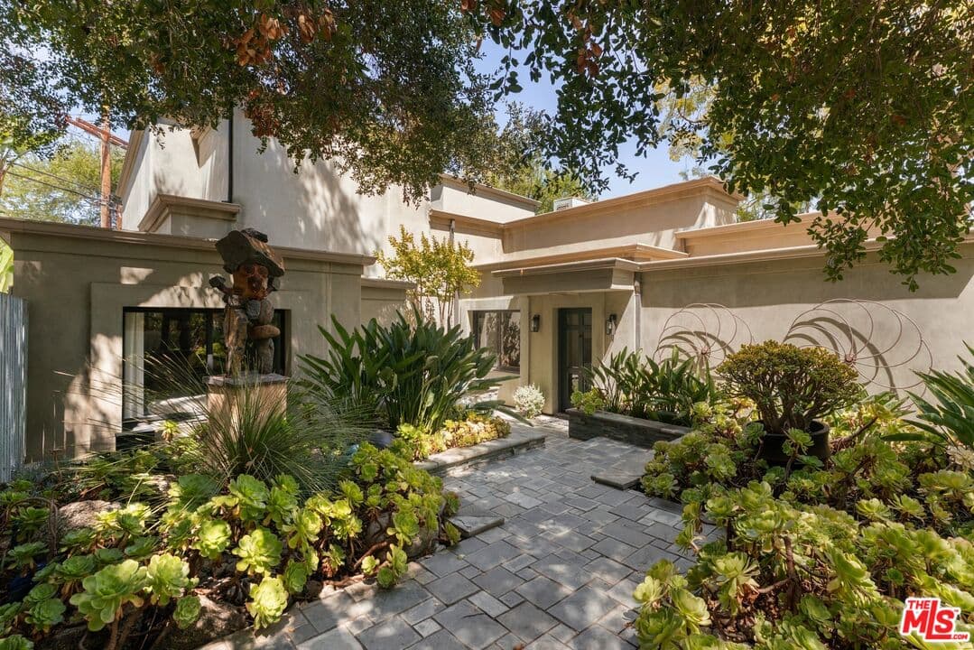 3 bd, 3 ba House in Los Angeles, CA — $15,000/mo — photo 1