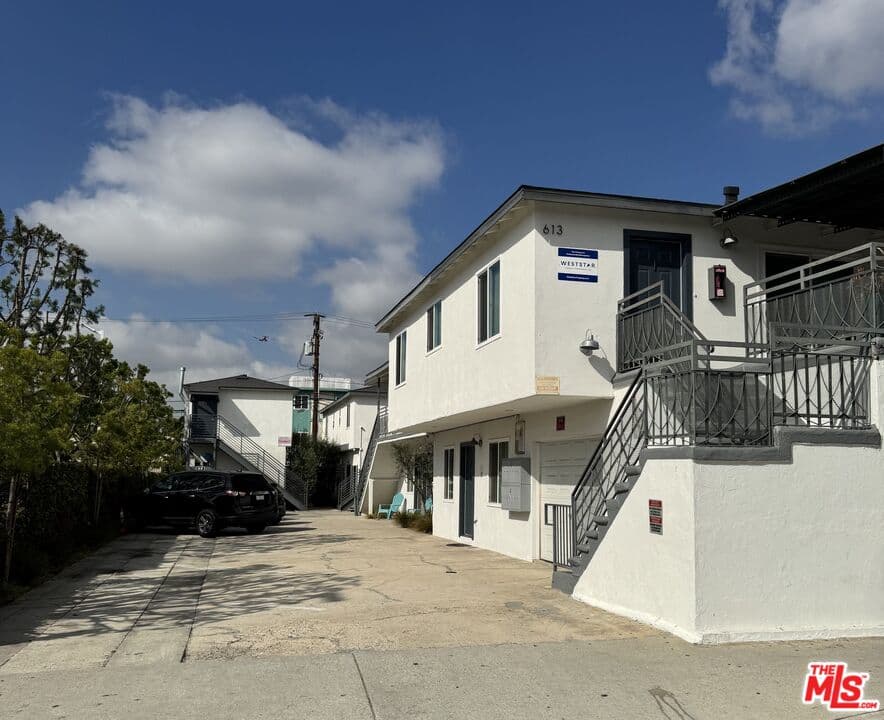 Studio, 1 ba Apartment in Inglewood, CA — $1,497/mo — photo 1