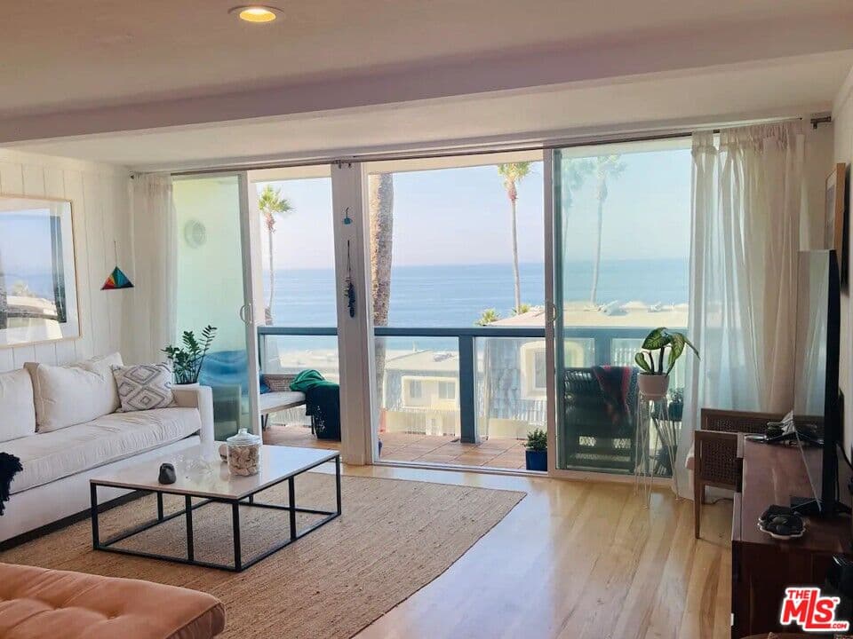 2 bd, 2 ba Condo in Malibu, CA — $5,400/mo — photo 1