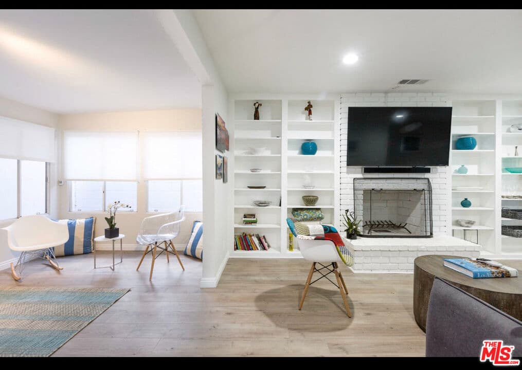 4 bd, 3 ba House in Valley Village, CA — $7,100/mo — photo 1