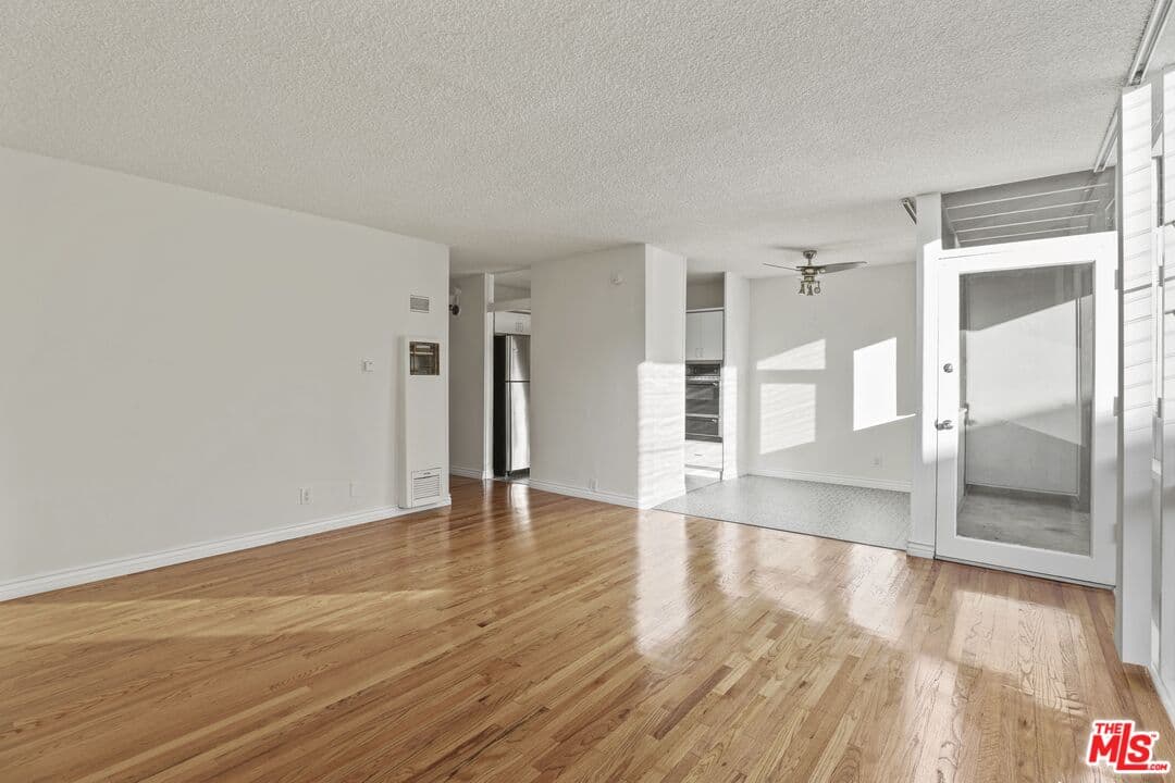 1 bd, 1 ba Apartment in Los Angeles, CA — $2,325/mo — photo 1