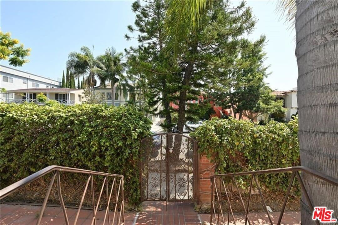 3 bd, 2 ba House in Los Angeles, CA — $3,997/mo — photo 1