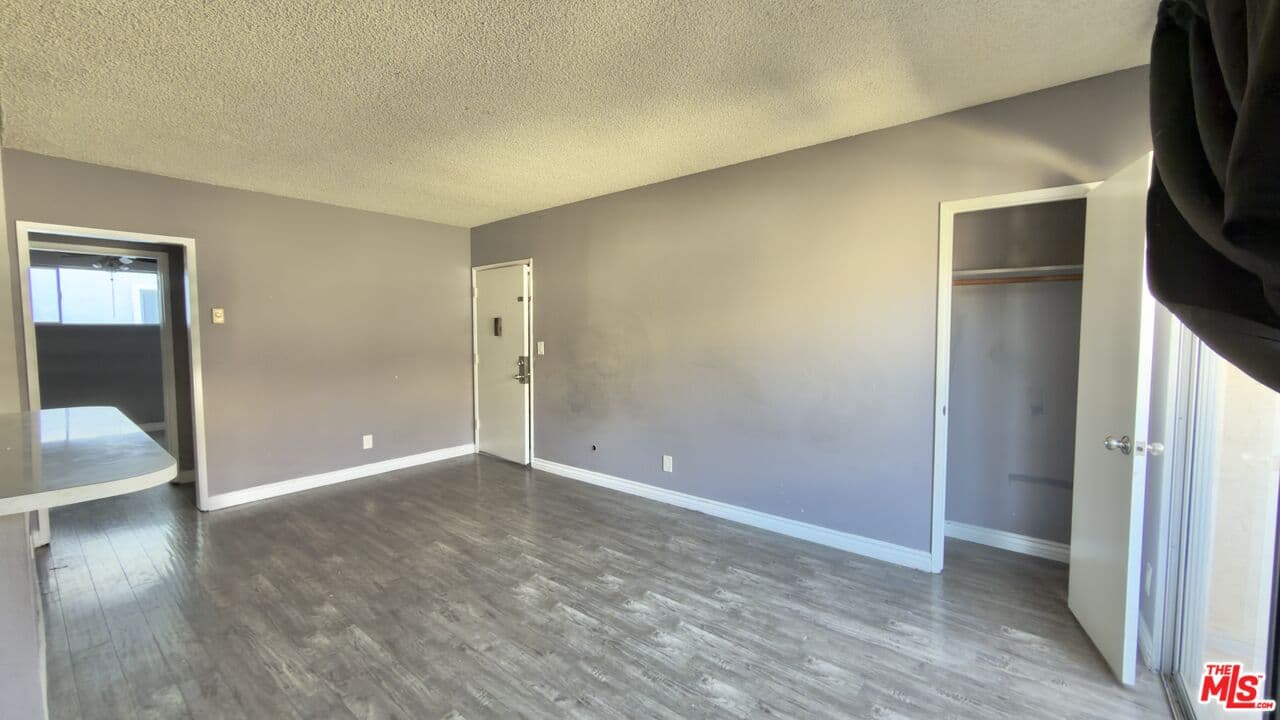 1 bd, 1 ba Townhouse in Los Angeles, CA — $1,999/mo — photo 2