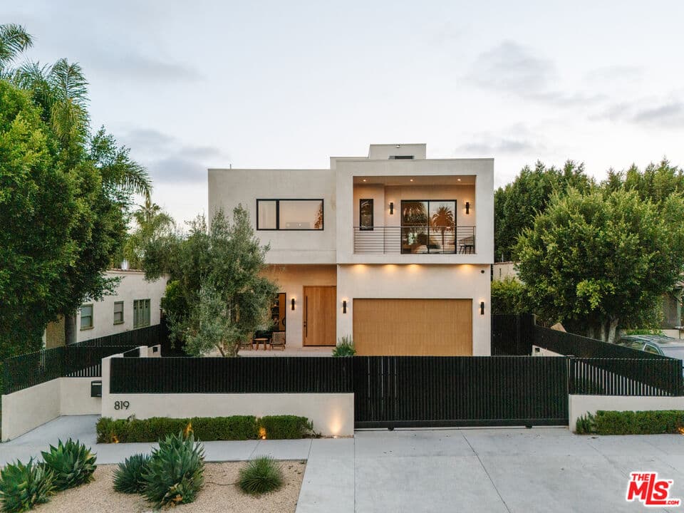 5 bd, 6 ba House in Los Angeles, CA — $24,000/mo — photo 1