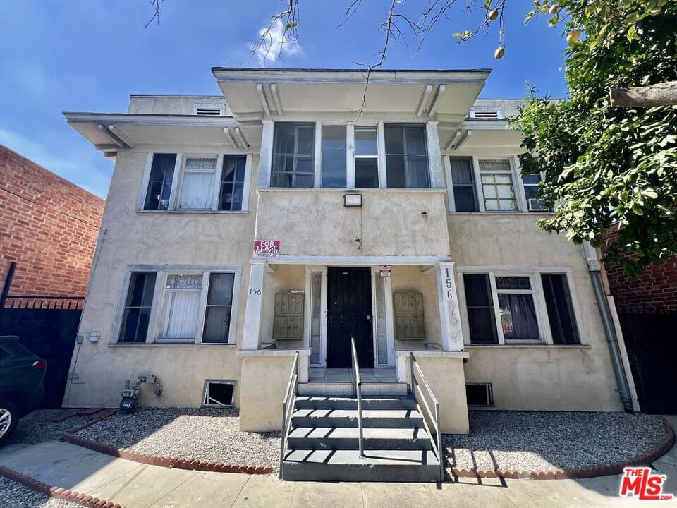 1 bd, 1 ba Apartment in Los Angeles, CA — $1,800/mo — photo 1
