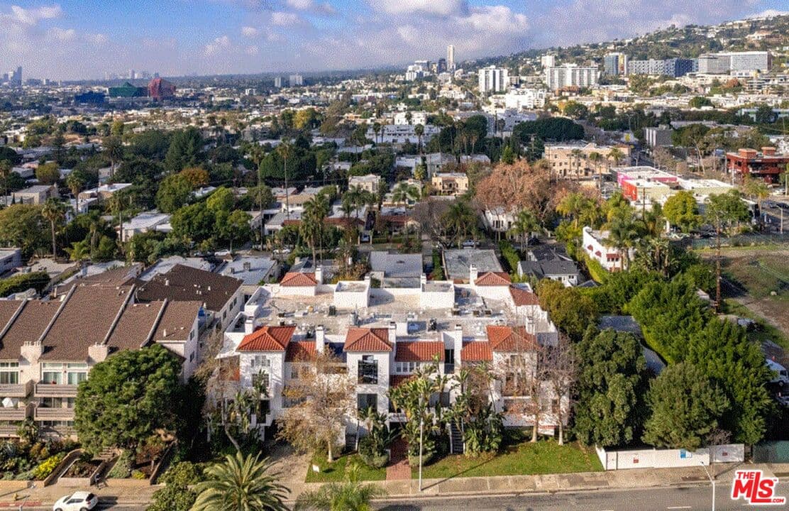 2 bd, 2 ba Apartment in West Hollywood, CA — $4,350/mo — photo 1