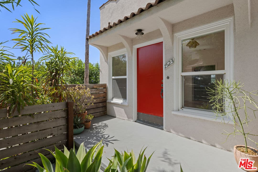 2 bd, 2 ba House in Los Angeles, CA — $5,300/mo — photo 2