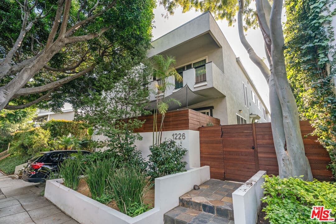 3 bd, 2 ba Condo in Santa Monica, CA — $6,000/mo — photo 1