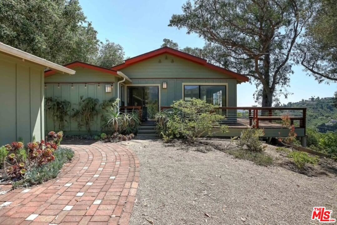 2 bd, 2 ba House in Santa Barbara, CA — $6,800/mo — photo 2