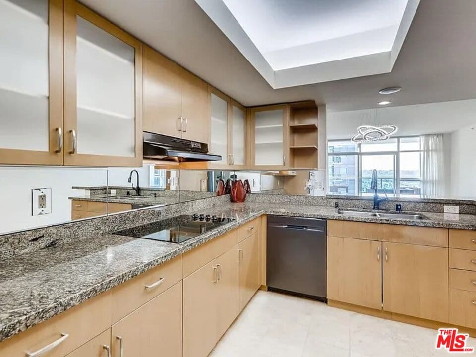 2 bd, 3 ba Condo in Marina Del Rey, CA — $6,995/mo — photo 1