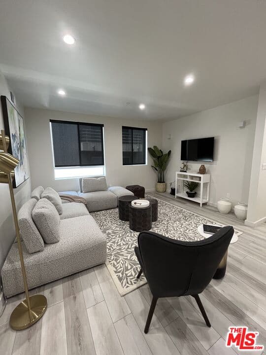 2 bd, 2 ba Condo in Los Angeles, CA — $5,000/mo — photo 1