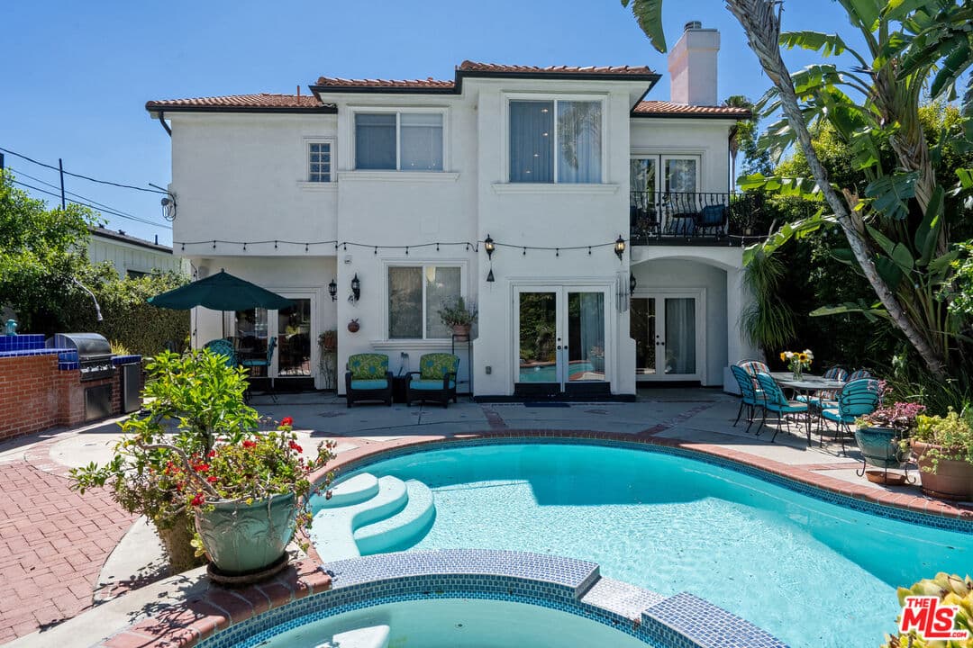 5 bd, 5 ba House in Sherman Oaks, CA — $13,000/mo — photo 2