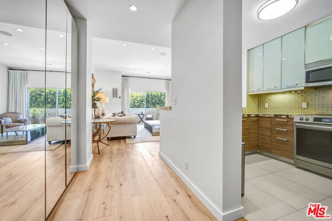 1 bd, 1 ba Condo in West Hollywood, CA — $5,500/mo — photo 2