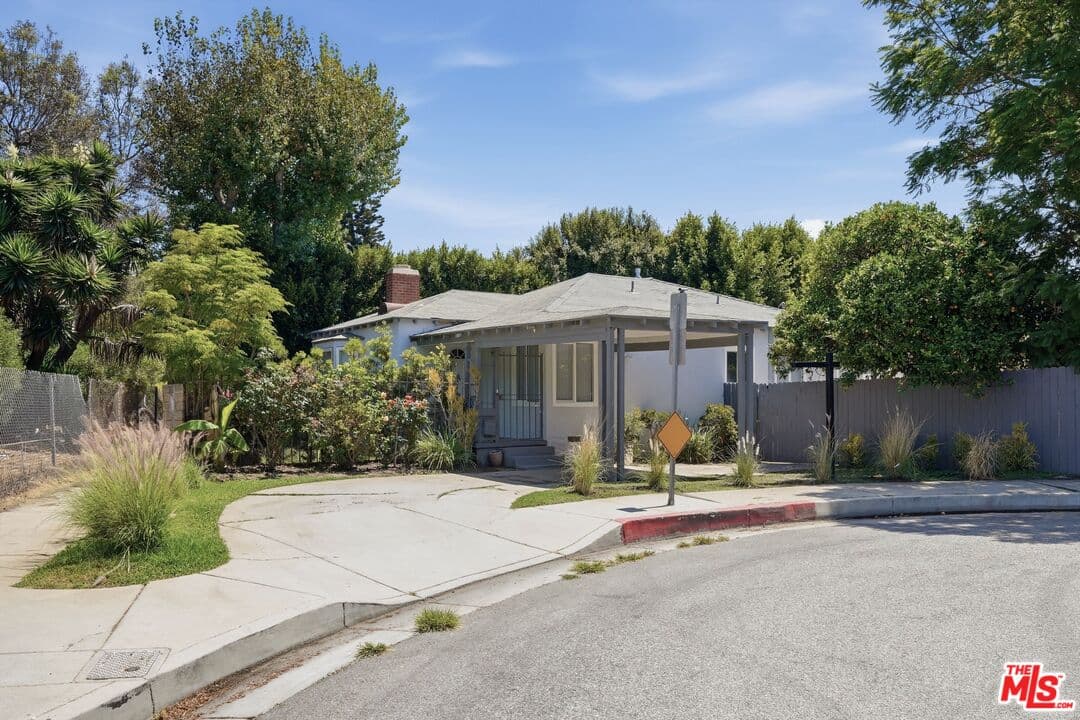 2 bd, 2 ba House in Santa Monica, CA — $6,300/mo — photo 2