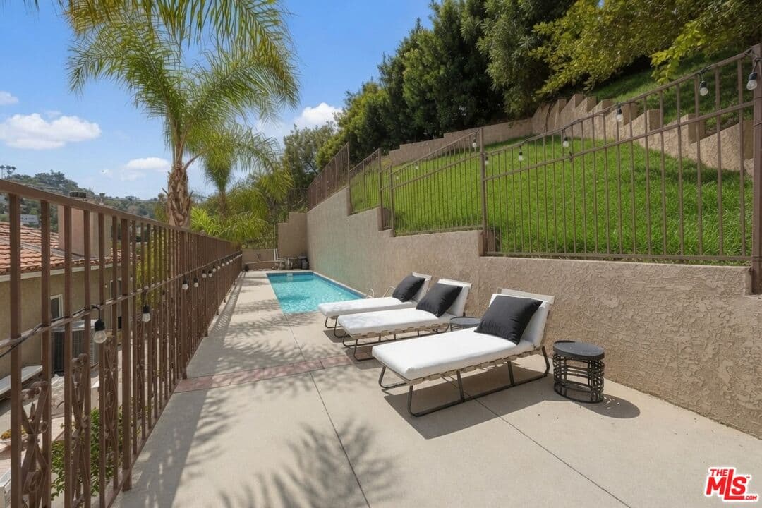 6 bd, 4 ba House in Los Angeles, CA — $10,750/mo — photo 2