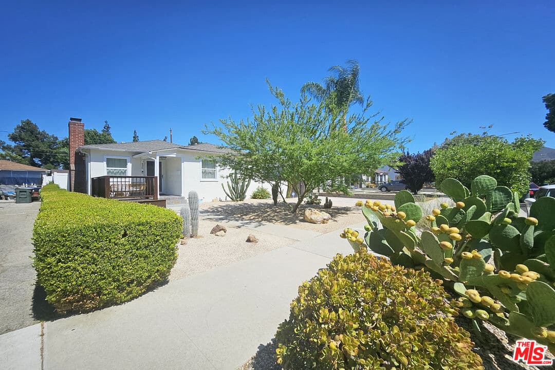 3 bd, 1 ba House in Burbank, CA — $4,750/mo — photo 2