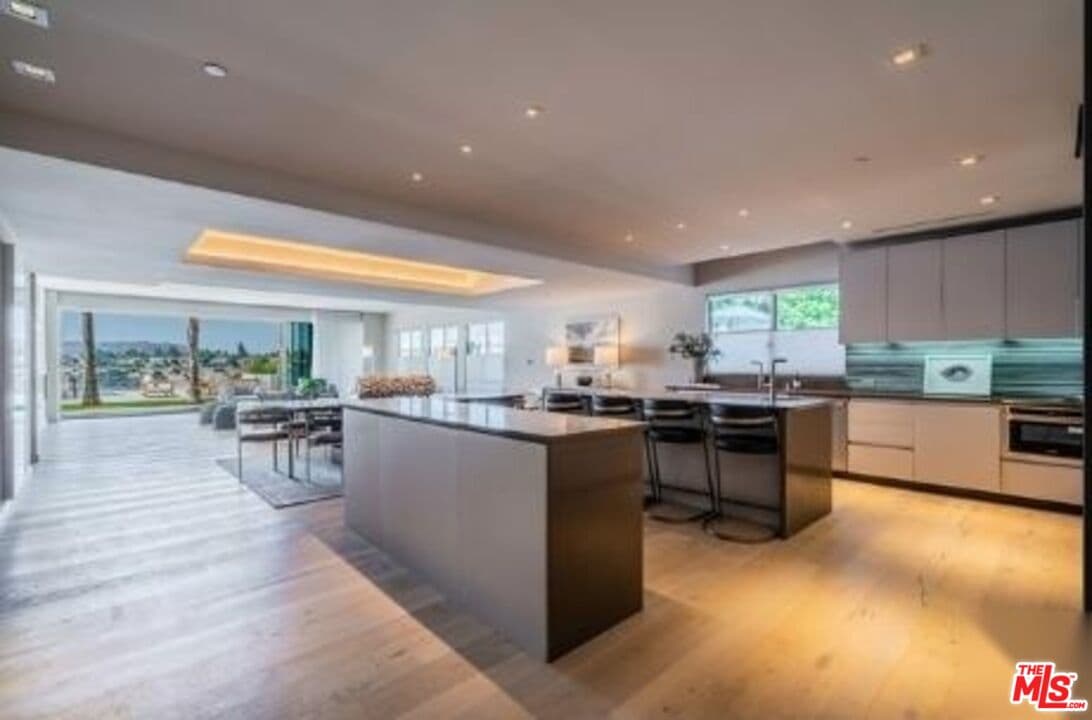 4 bd, 5 ba Condo in Los Angeles, CA — $19,995/mo — photo 1