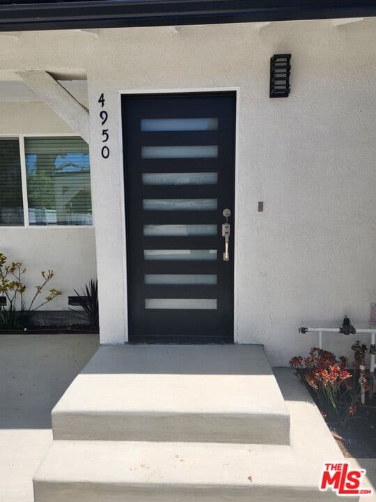2 bd, 2 ba Apartment in Los Angeles, CA — $2,850/mo — photo 1