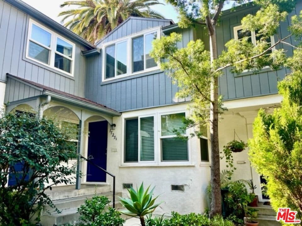 2 bd, 1 ba Townhouse in Los Angeles, CA — $3,595/mo — photo 1