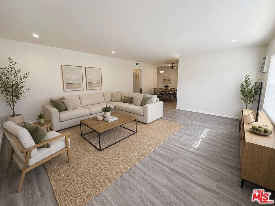 2 bd, 2 ba Townhouse in Los Angeles, CA — $2,990/mo — photo 1