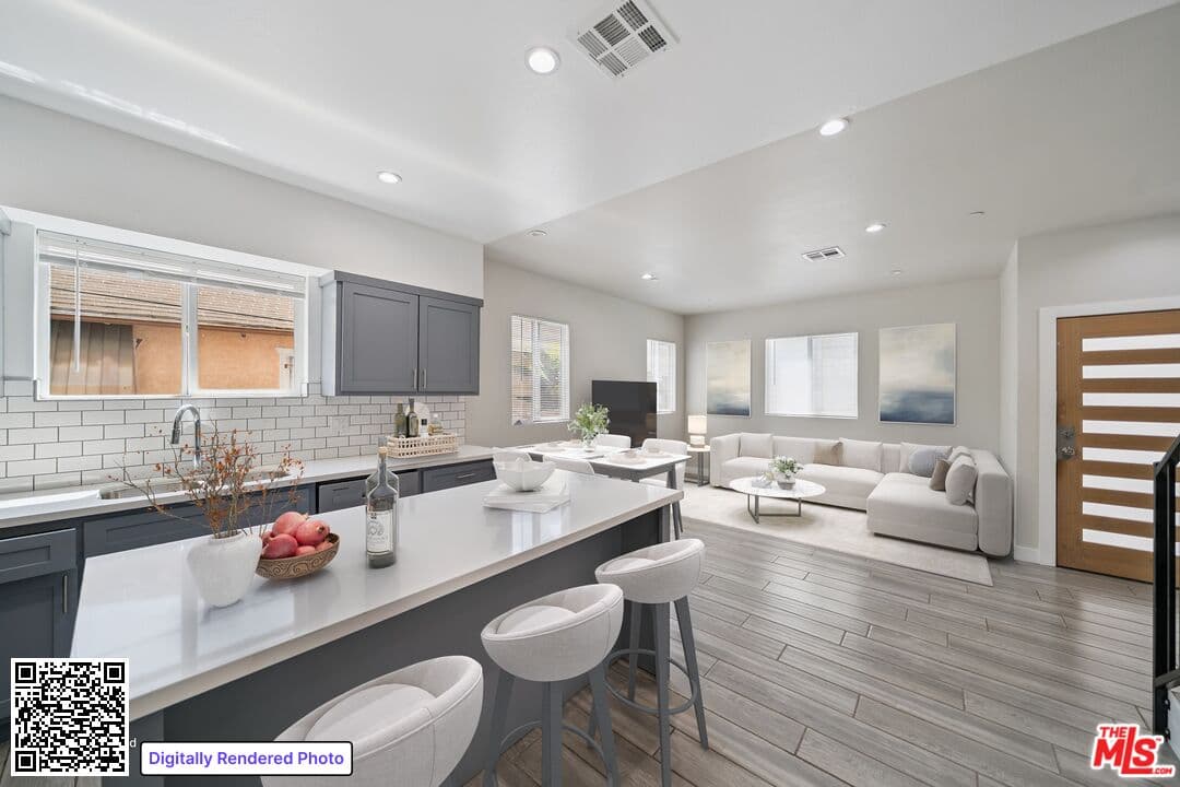 3 bd, 4 ba Townhouse in Los Angeles, CA — $3,795/mo — photo 1