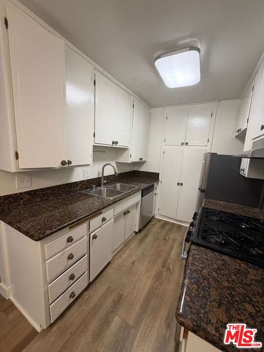3 bd, 2 ba Apartment in Los Angeles, CA — $2,995/mo — photo 1